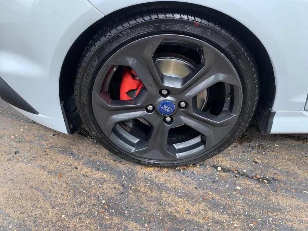 Ford Fiesta 1.0T Ecoboost Titanium White #22