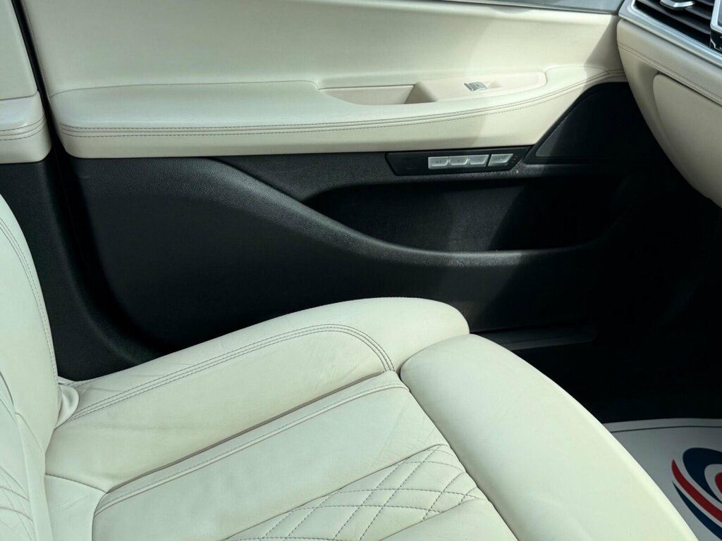 BMW 7 Series 740Le Xdrive Red #9