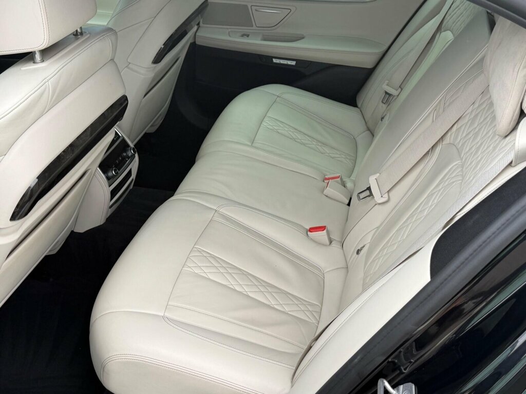 BMW 7 Series 740Le Xdrive Red #7