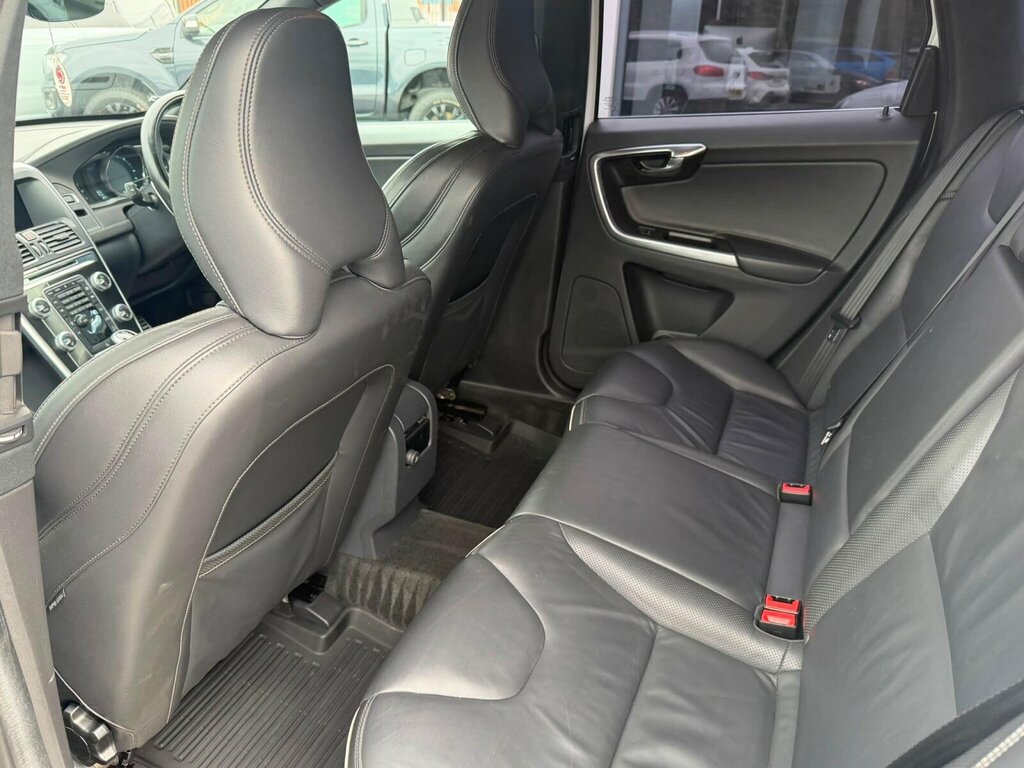 Volvo XC60 2.0L D4 Se Lux 188 Bhp Blue #6
