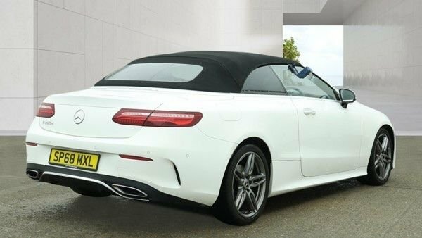Mercedes-Benz E Class 2018 2.0 E220d Amg Line Premium Cabriolet Di SP68MXL White #3