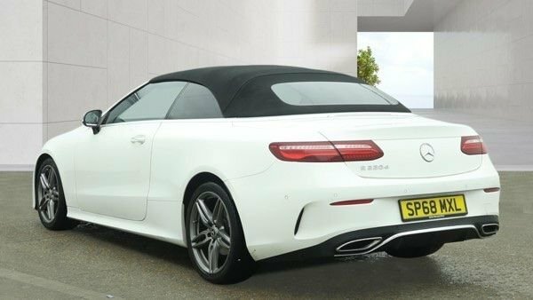 Mercedes-Benz E Class 2018 2.0 E220d Amg Line Premium Cabriolet Di SP68MXL White #5