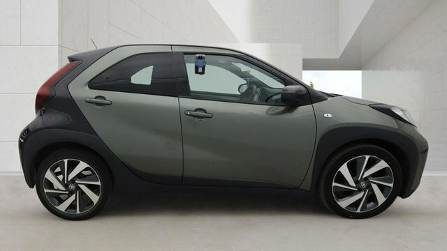 Toyota Aygo X 2023 1.0 Vvt-i Edge Hatchback Eu Green #5