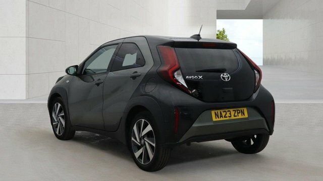 Toyota Aygo X 2023 1.0 Vvt-i Edge Hatchback Eu Green #3