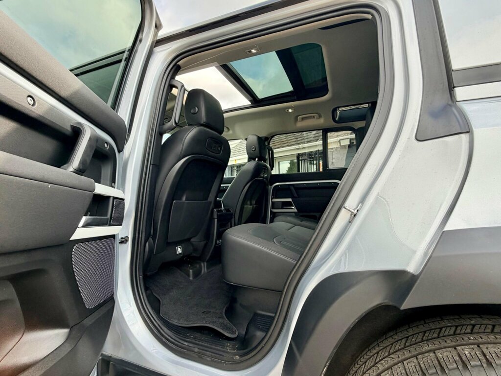 Land Rover Defender 110 3.0 D250 Hard Top Se 3 Seat Blue #10