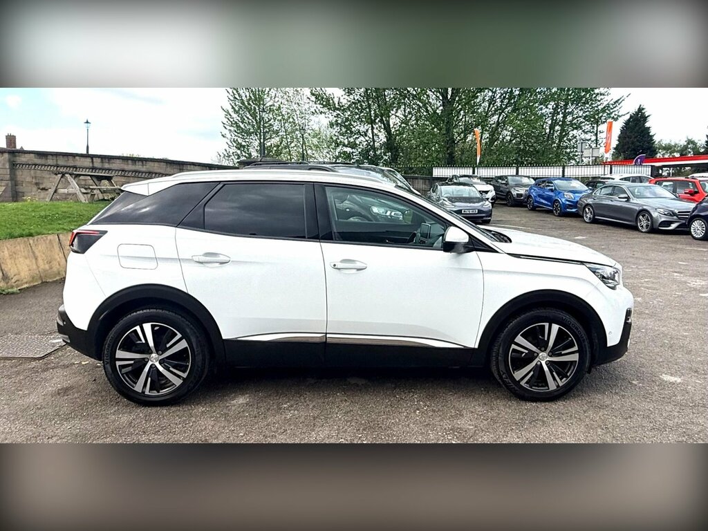 Peugeot 3008 1.2 Puretech Allure Euro 6 Ss White #6