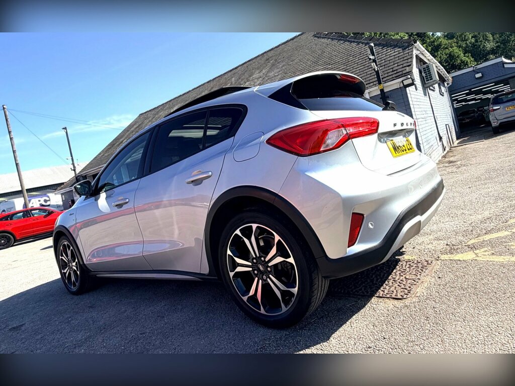 Ford Focus 1.0T Ecoboost Active X Euro 6 Ss MK69ZZH Silver #2