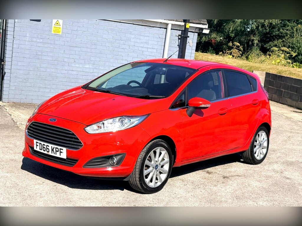 Ford Fiesta 1.5 Tdci Titanium Euro 6 Red #2