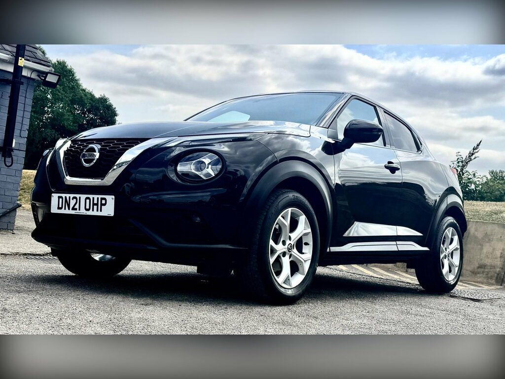 Nissan Juke 1.0 Dig-t N-connecta Euro 6 Ss DN21OHP Black #2