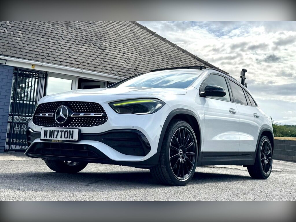 Mercedes-Benz GLA Class 2.0 Gla220d Amg Line Night Edition Premium Plus White #2