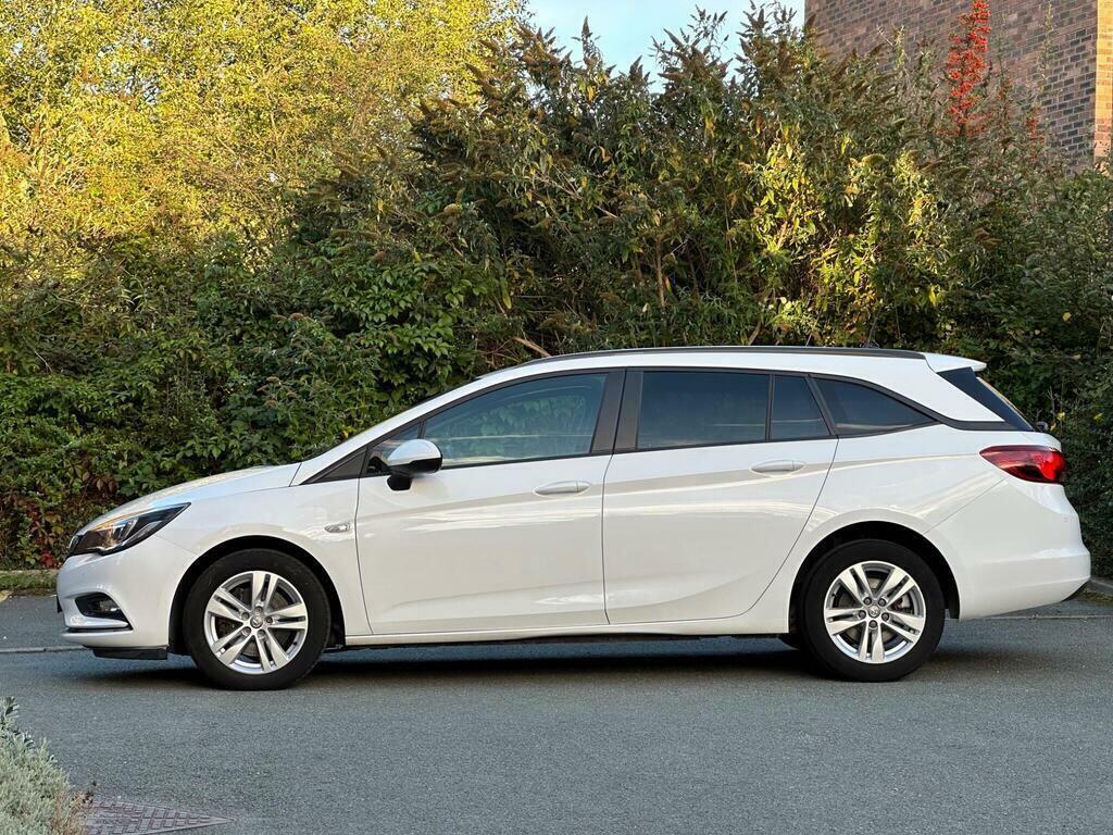 Vauxhall Astra 1.6 Cdti Blueinjection Design Sports Tourer Euro 6 White