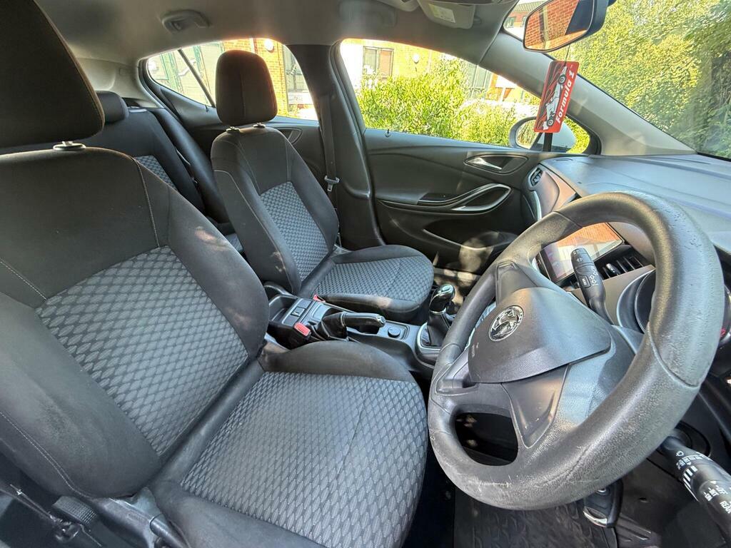 Vauxhall Astra 1.4I Turbo Design Sports Tourer Euro 6 White #15