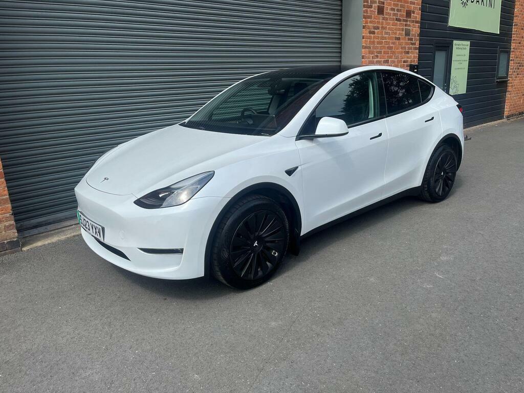 Tesla Model Y Dual Motor Long Range 4Wde White #2