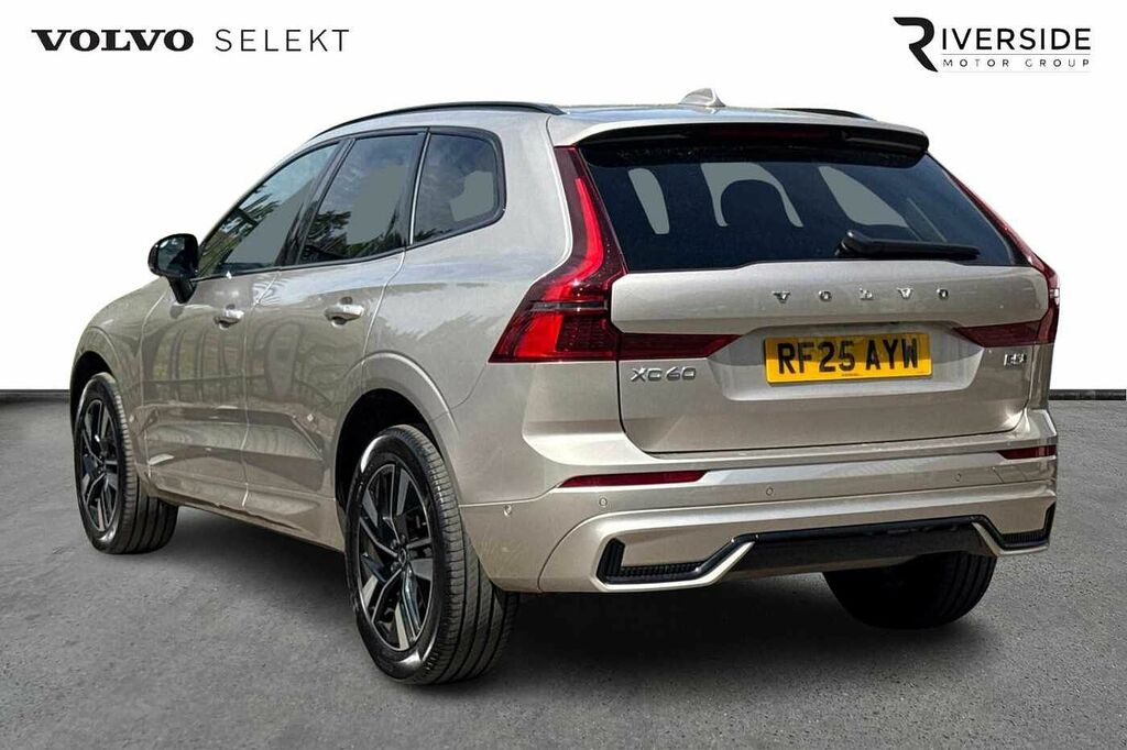 Volvo XC60 Plus, B5 Awd Mild Hybrid, Dark RF25AYW  #6