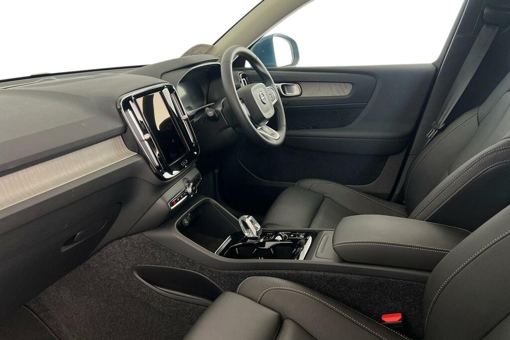 Volvo XC40 B4 Ultra, Mild Hybrid, Bright 20 Alloys YP25ZKH Blue #4