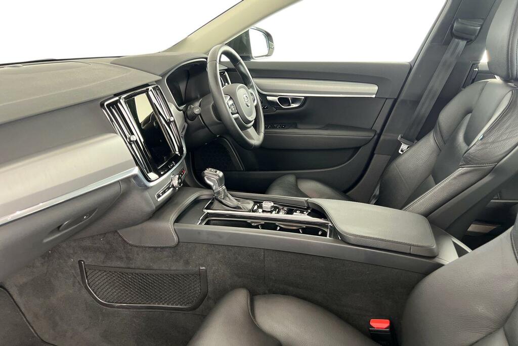 Volvo V90 T4 Momentum Plus Grey #3