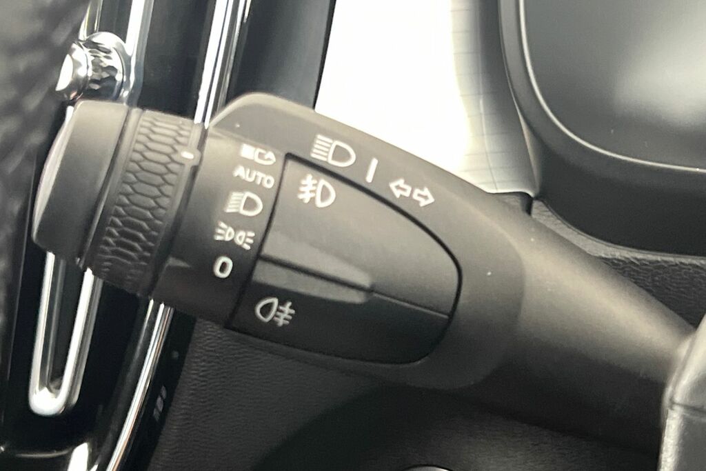 Volvo XC40 Ultra, B4 Mild Hybrid, Bright Blond Leat Grey #31