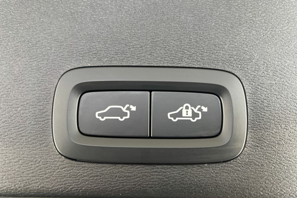 Volvo XC40 Ultra, B4 Mild Hybrid, Bright Blond Leat Grey #22