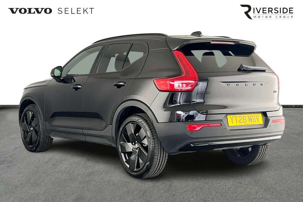 Volvo XC40 B3 Black Edition Plus, Mild Hybrid, Black #3