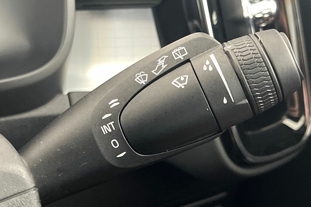 Volvo XC40 Ultra, B4 Mild Hybrid, Bright Blond Leat Grey #32