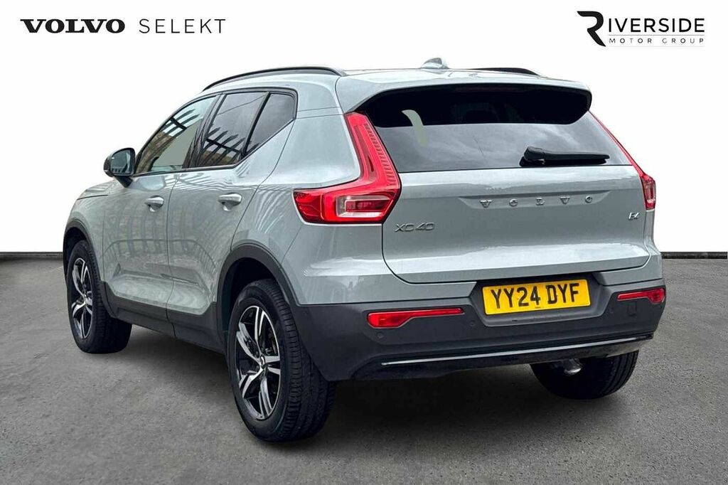 Volvo XC40 Plus, B4 Mild Hybrid, Dark YY24DYF Grey #5