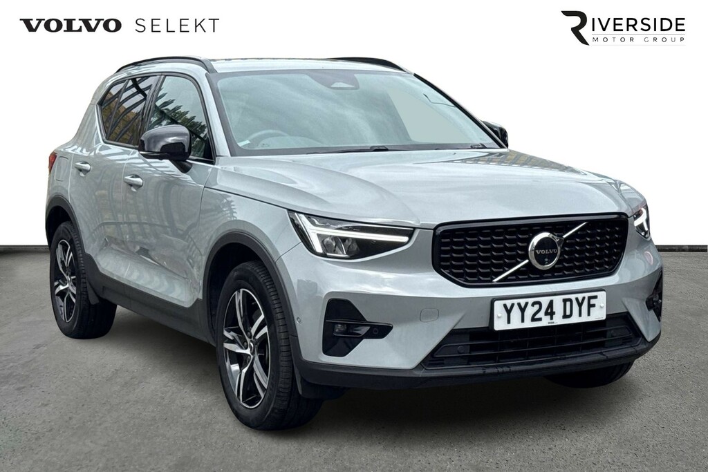 Volvo XC40 Plus, B4 Mild Hybrid, Dark YY24DYF Grey