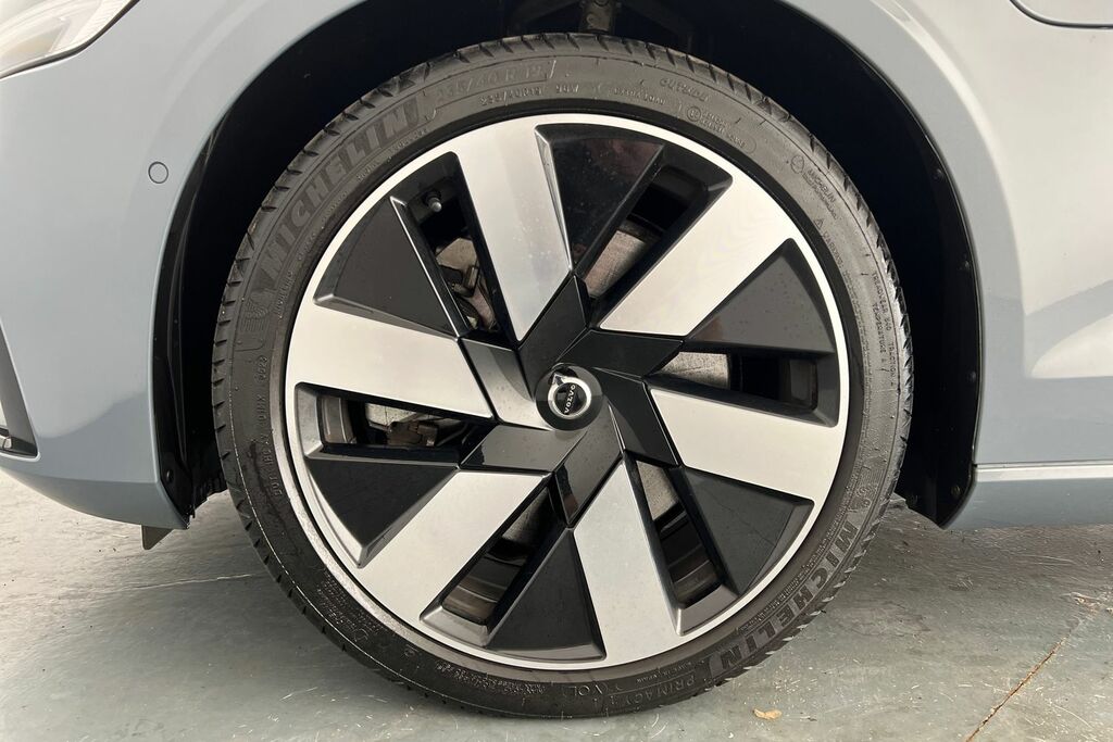 Volvo S60 Recharge Plus, T8 Plug-in Hybrid, Dark Ex  #52