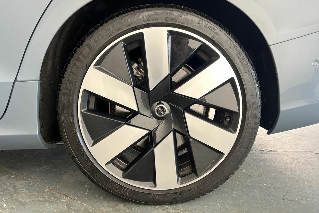 Volvo S60 Recharge Plus, T8 Plug-in Hybrid, Dark Ex  #50