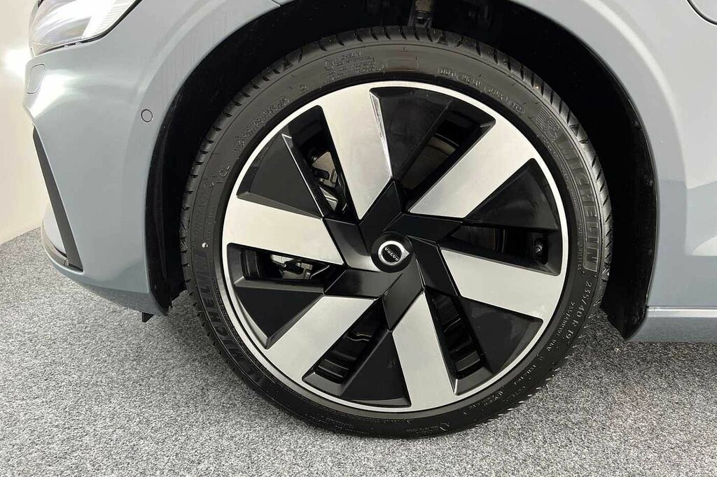 Volvo S60 Recharge Plus, T8 Plug-in Hybrid, Dark Ex  #59