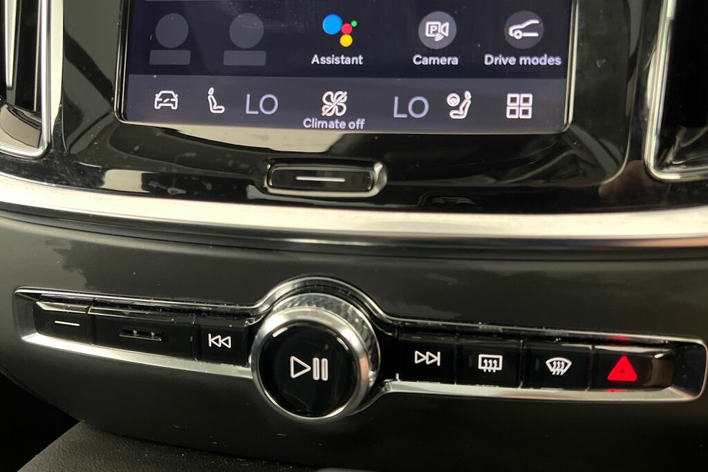 Volvo S60 Recharge Plus, T8 Plug-in Hybrid, Dark Ex  #28
