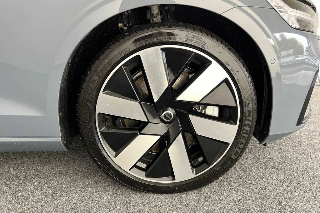 Volvo S60 Recharge Plus, T8 Plug-in Hybrid, Dark Ex  #10