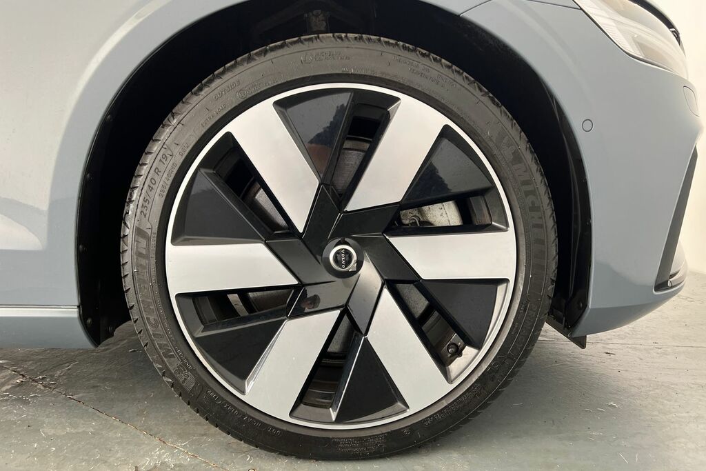 Volvo S60 Recharge Plus, T8 Plug-in Hybrid, Dark Ex  #9