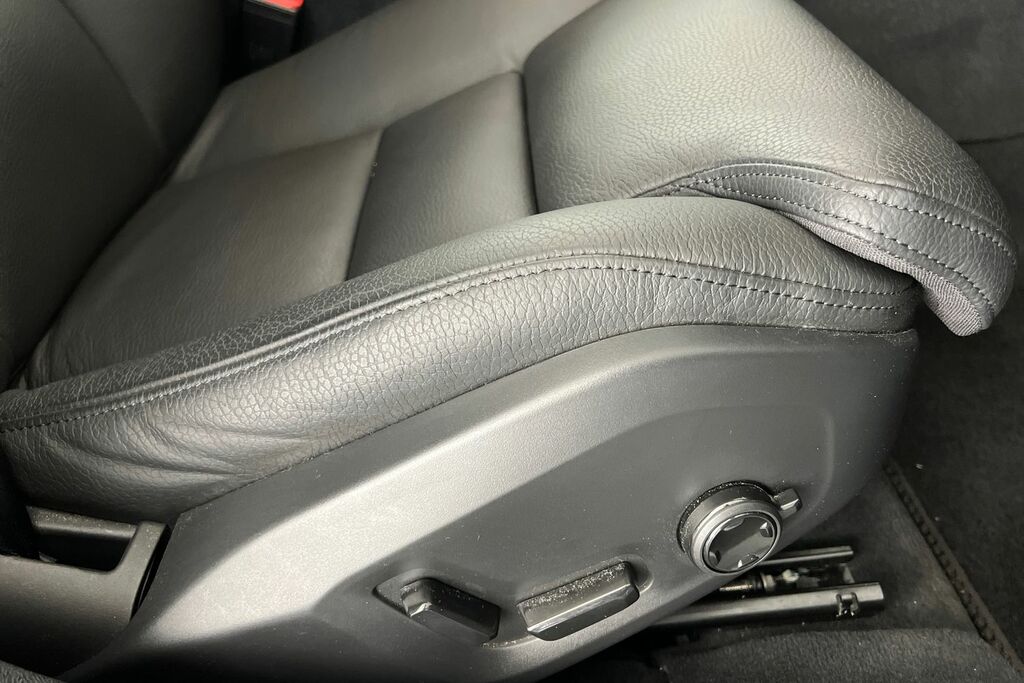 Volvo S60 Recharge Plus, T8 Plug-in Hybrid, Dark Ex  #60