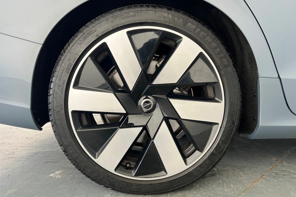 Volvo S60 Recharge Plus, T8 Plug-in Hybrid, Dark Ex  #48