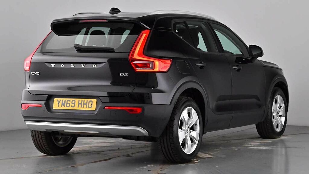 Volvo XC40 D3 Momentum Rear Park Assist, Winter, Sat Black #7