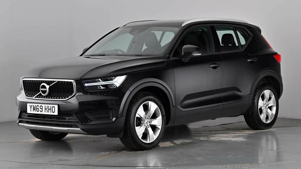 Volvo XC40 D3 Momentum Heated Seats Windscreen Black #5