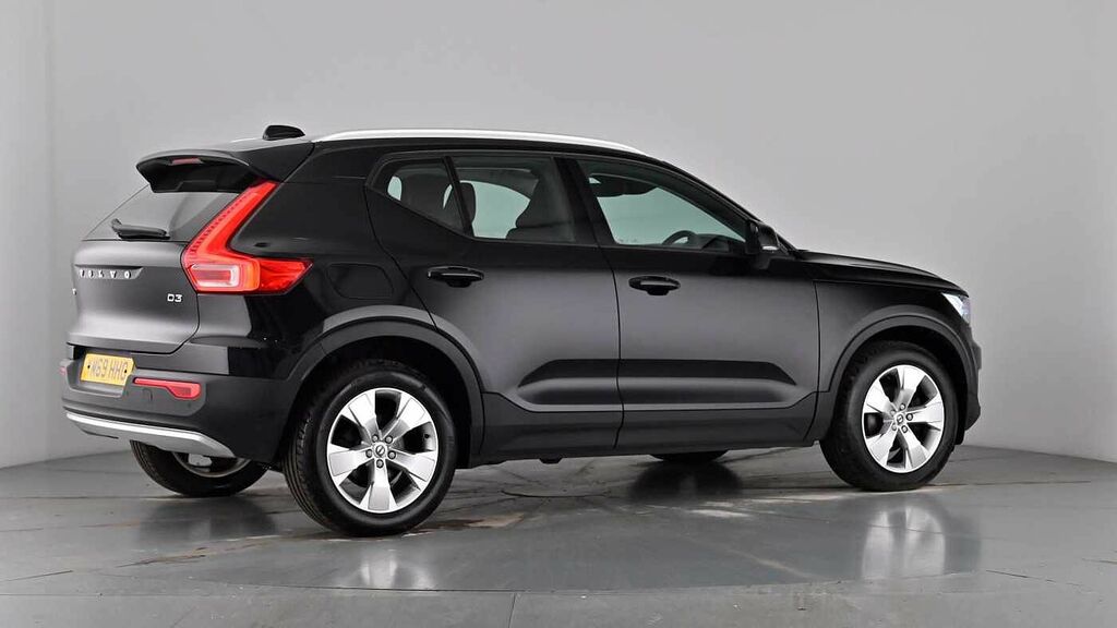 Volvo XC40 D3 Momentum Rear Park Assist, Winter, Sat Black #67
