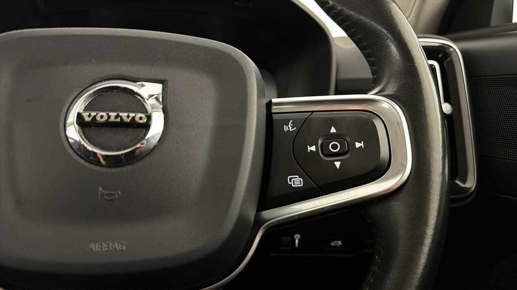 Volvo XC40 D3 Momentum Rear Park Assist, Winter, Sat Black #18