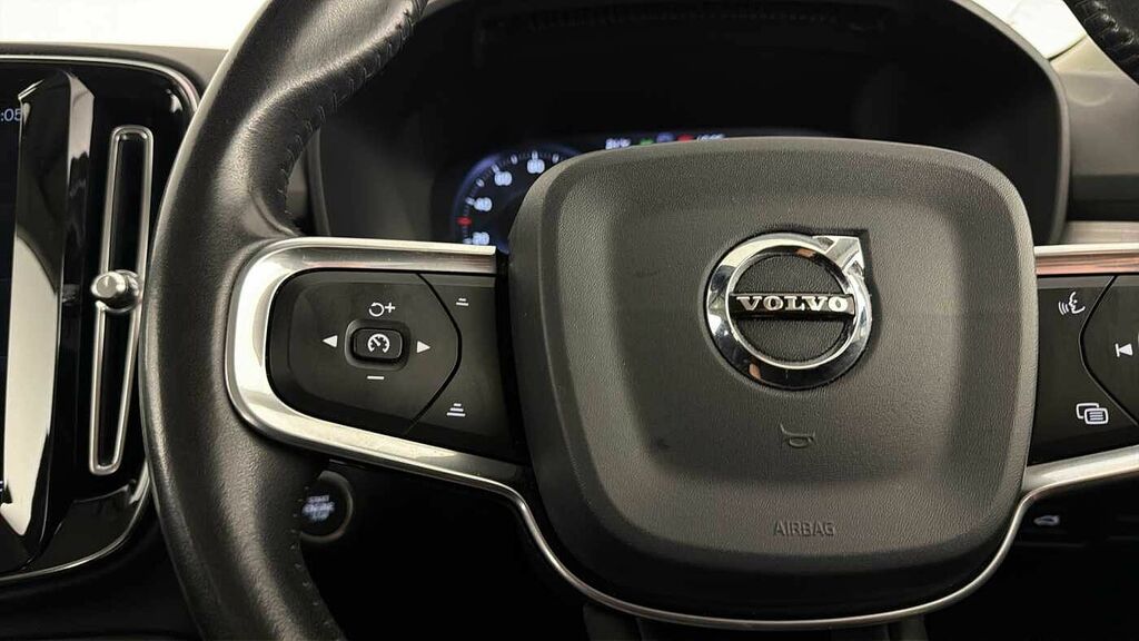 Volvo XC40 D3 Momentum Rear Park Assist, Winter, Sat Black #17