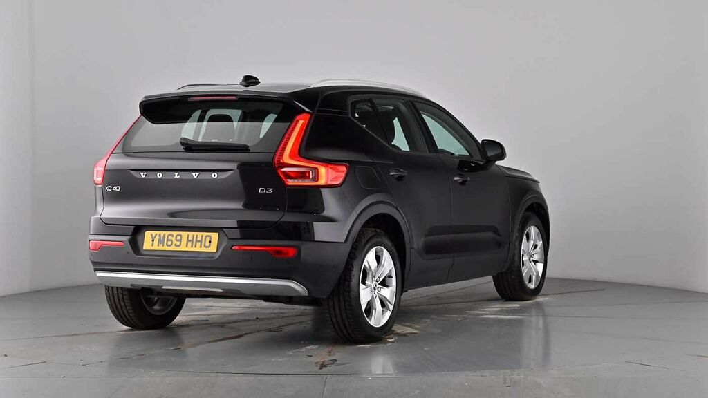 Volvo XC40 D3 Momentum Rear Park Assist, Winter, Sat Black #64