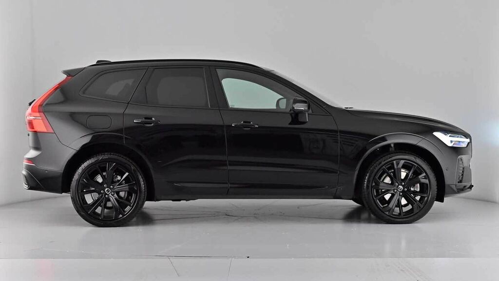 Volvo XC60 Black Edition Plus B5 Awd Mild Hybrid 21 Alloys YA75DCX Black #3