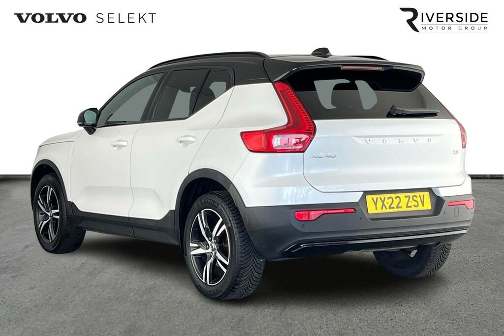 Volvo XC40 T3 R-design, Driver Assistance White #3
