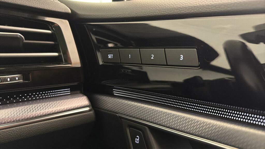 Volkswagen Touareg Tdi V6 R-line White #36