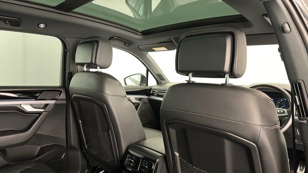 Volkswagen Touareg Tdi V6 R-line White #34