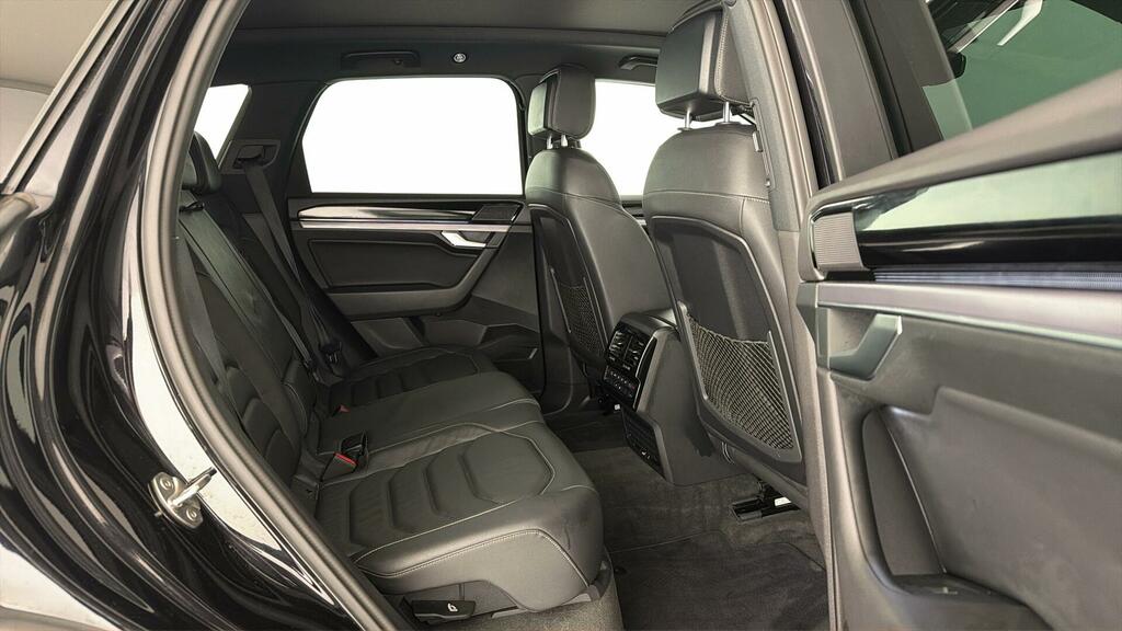 Volkswagen Touareg Tdi V6 R-line White #13