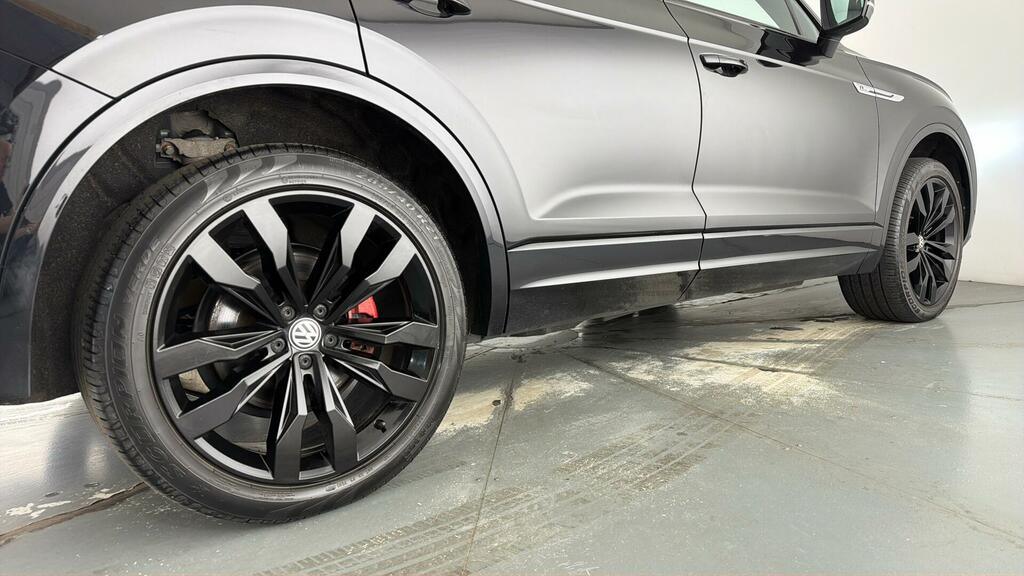 Volkswagen Touareg Tdi V6 R-line White #25