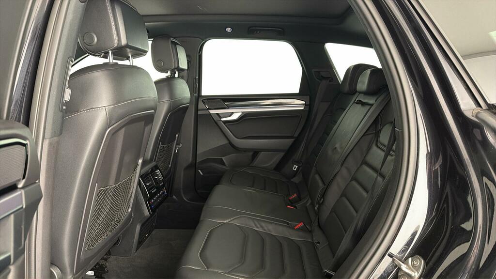 Volkswagen Touareg Tdi V6 R-line White #11