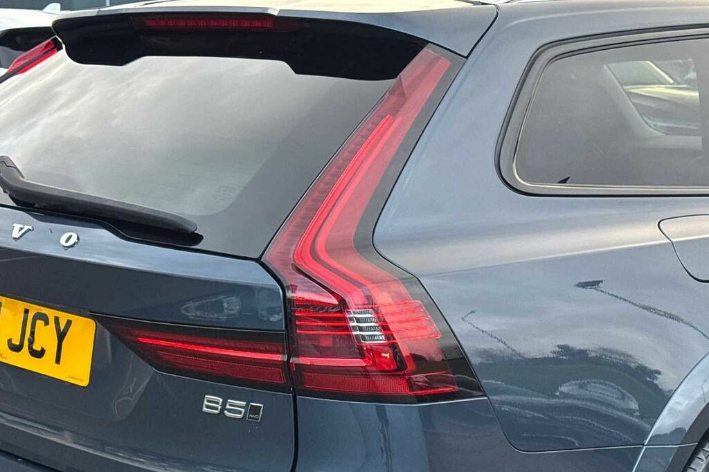 Volvo V90 Cross Country 2.0 B5 Mhev Plus Grey #19