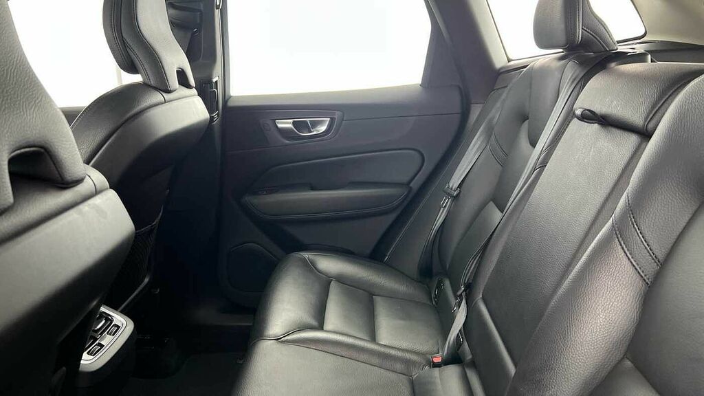 Volvo XC60 Recharge Ultimate, T8 Awd Plug-in Hybrid, Black #7