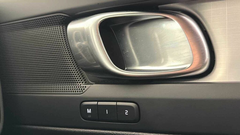 Volvo XC40 2.0 Ultra, B4 Mild Hybrid, Dark Sunroof, #36